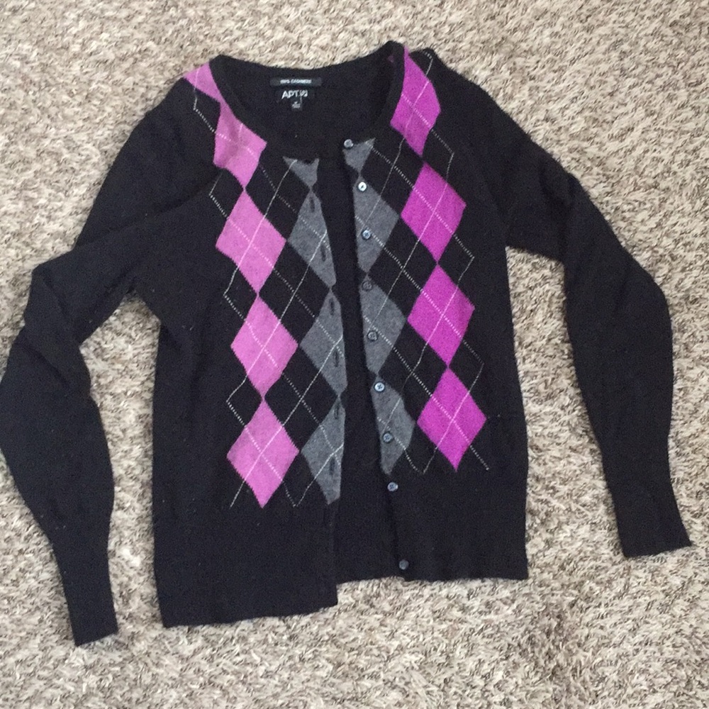 100% cashmere sweater